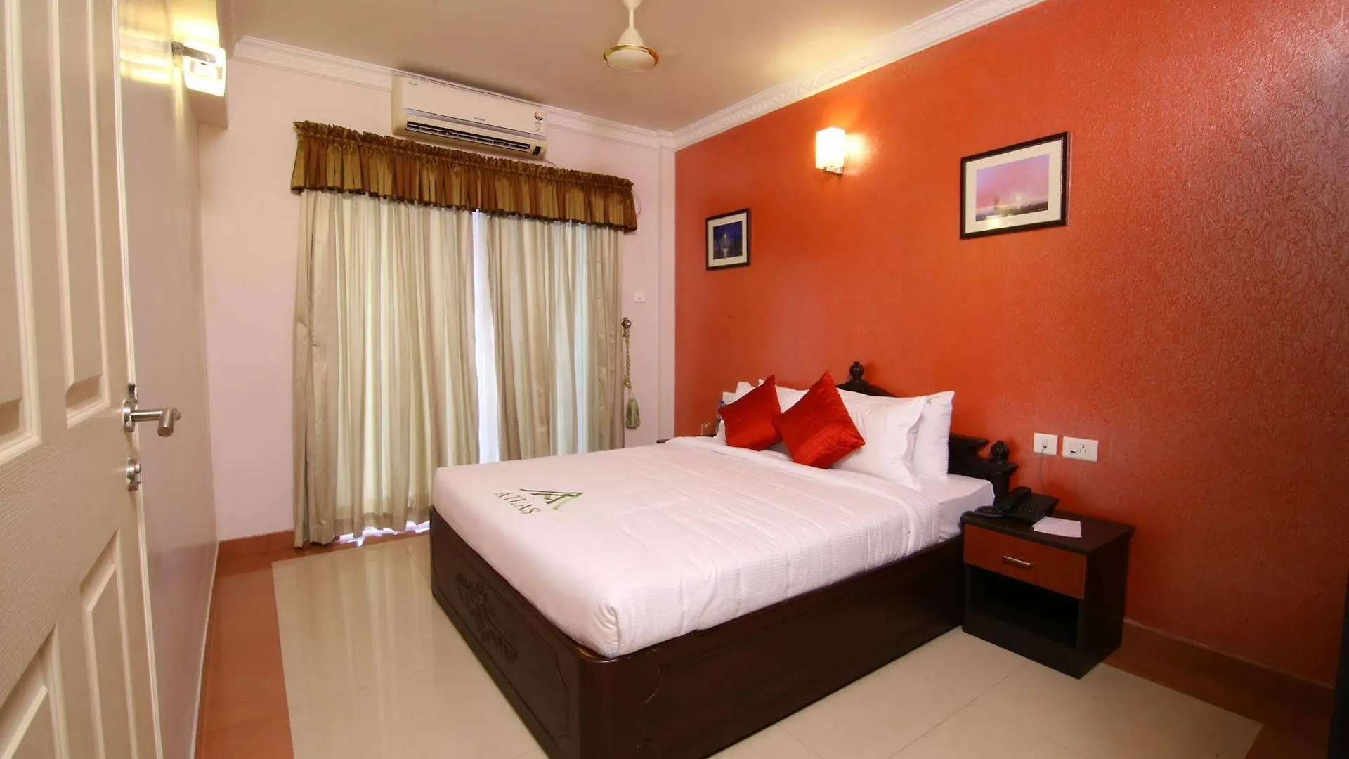 Atlas Airport Hotel Apartment Nedumbassery