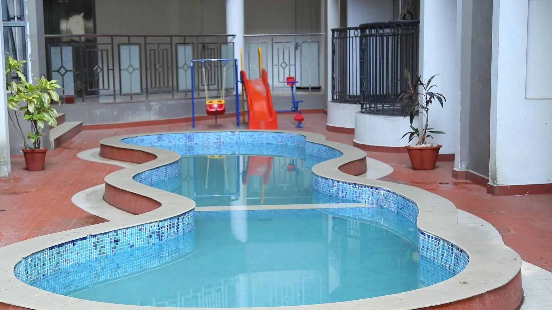 ***  Atlas Airport Hotel Apartment Nedumbassery India